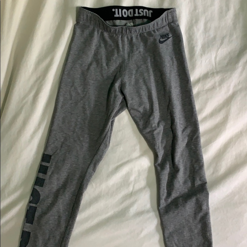 Nike grey leggings